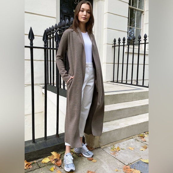 Aritzia Babaton Kirby Wool Cardigan - Picture 1 of 13